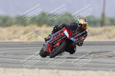 media/Oct-13-2025-Moto Forza (Mon) [[a66d839500]]/3-B Group/Session 3 (Turn 16)/